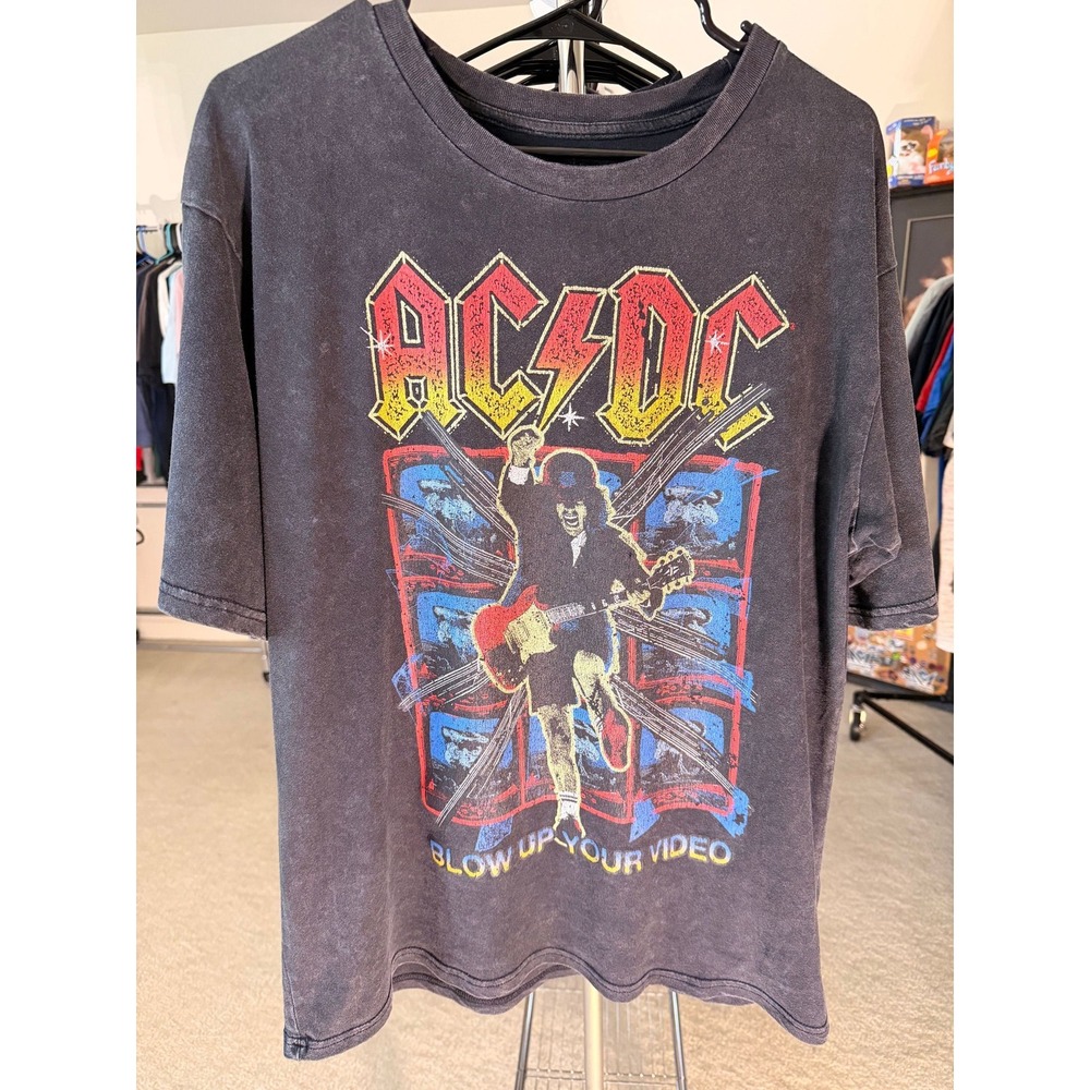 #10 -ACDC Blow Up Your TV North American Tour